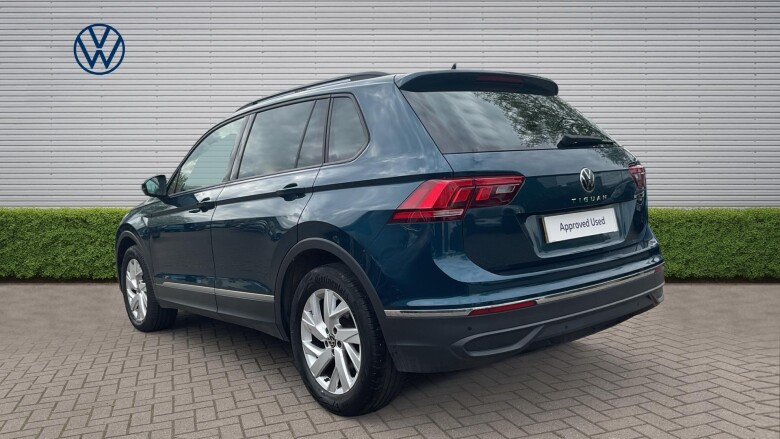 Volkswagen Tiguan 2.0 TDI Life 5dr DSG Diesel Estate